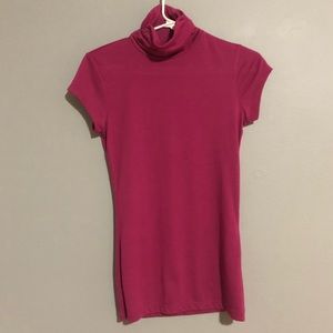 Turtle neck magenta top